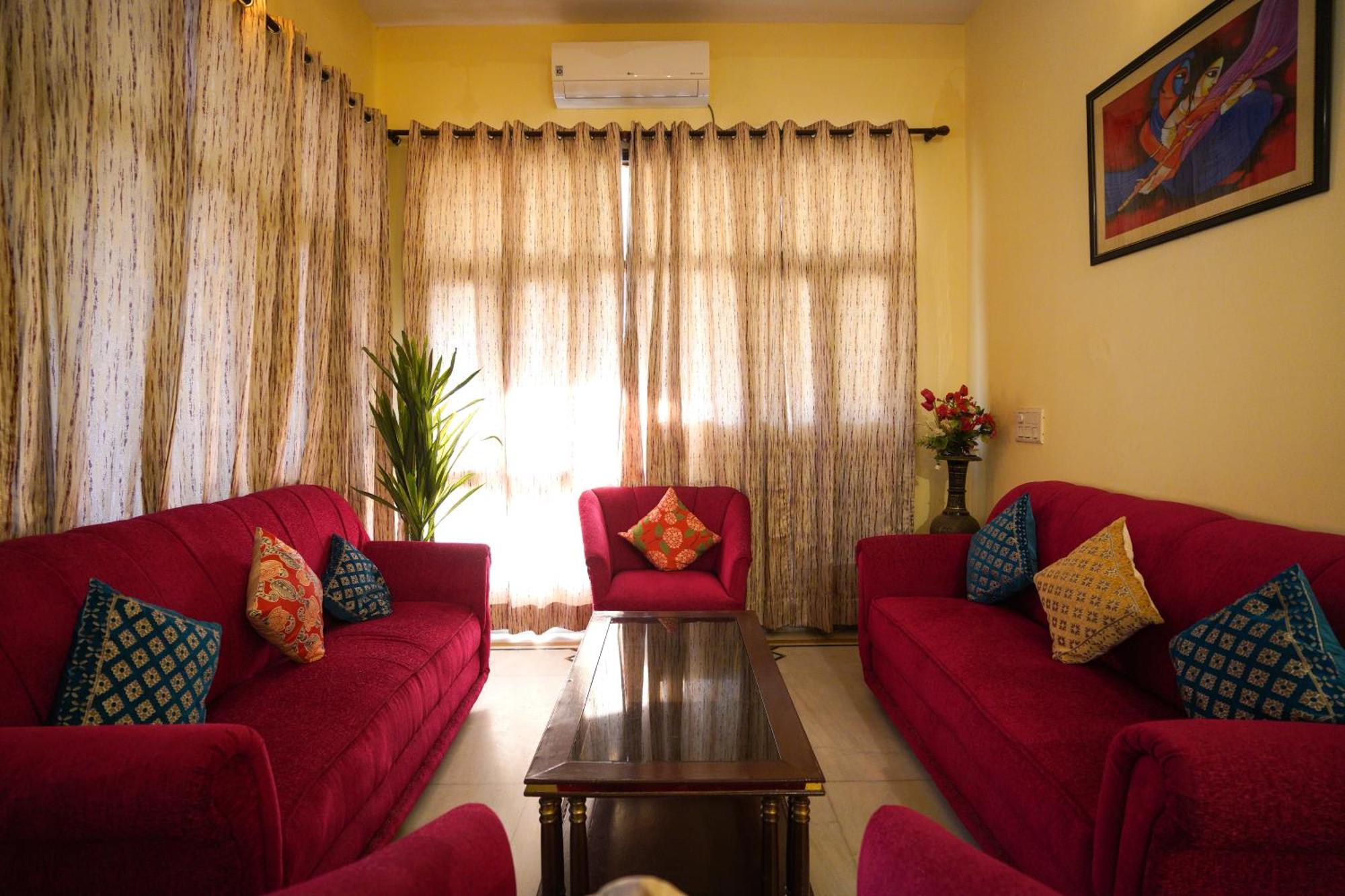 Hotel Neeraj Bhawan- Triveni Ghat Rishīkesh Eksteriør bilde