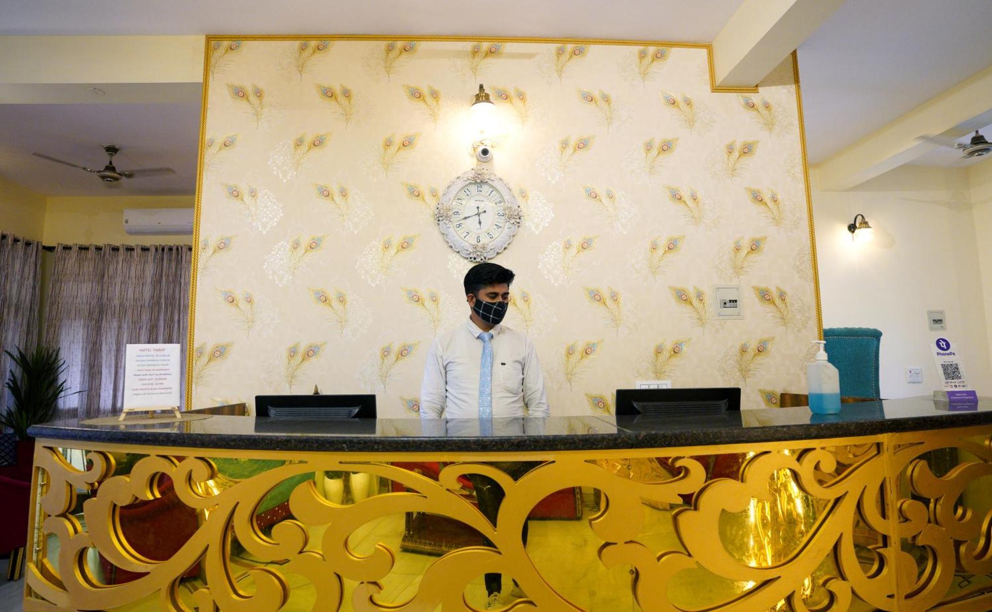 Hotel Neeraj Bhawan- Triveni Ghat Rishīkesh Eksteriør bilde