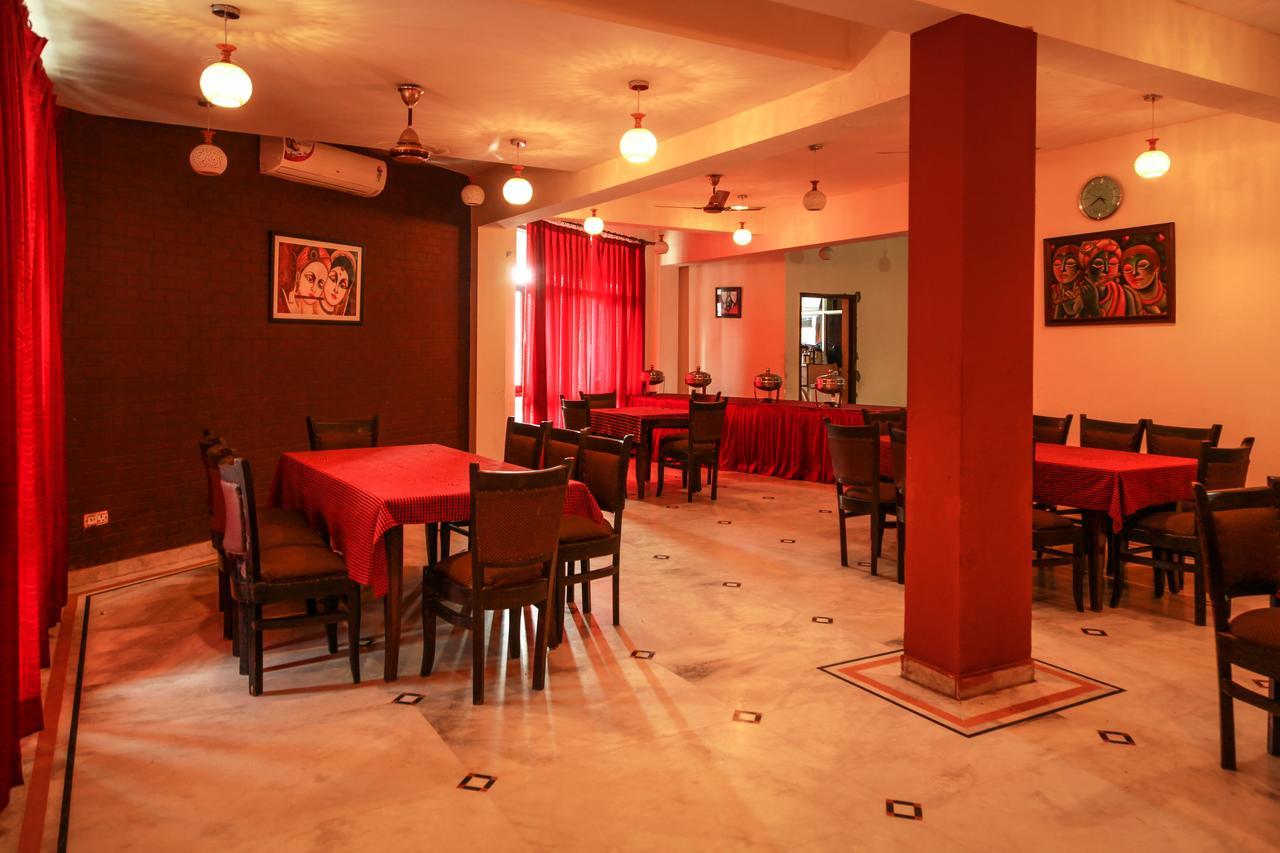 Hotel Neeraj Bhawan- Triveni Ghat Rishīkesh Eksteriør bilde