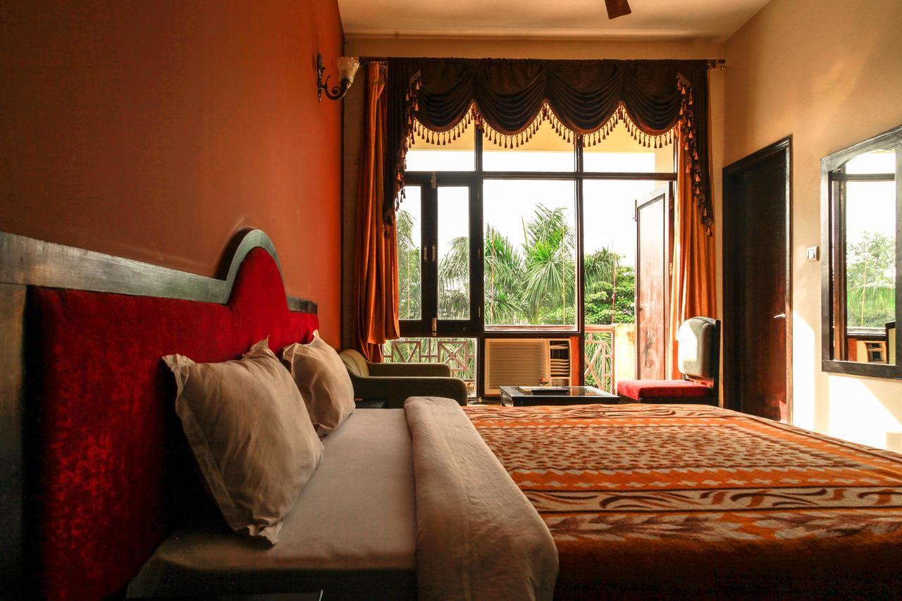 Hotel Neeraj Bhawan- Triveni Ghat Rishīkesh Eksteriør bilde