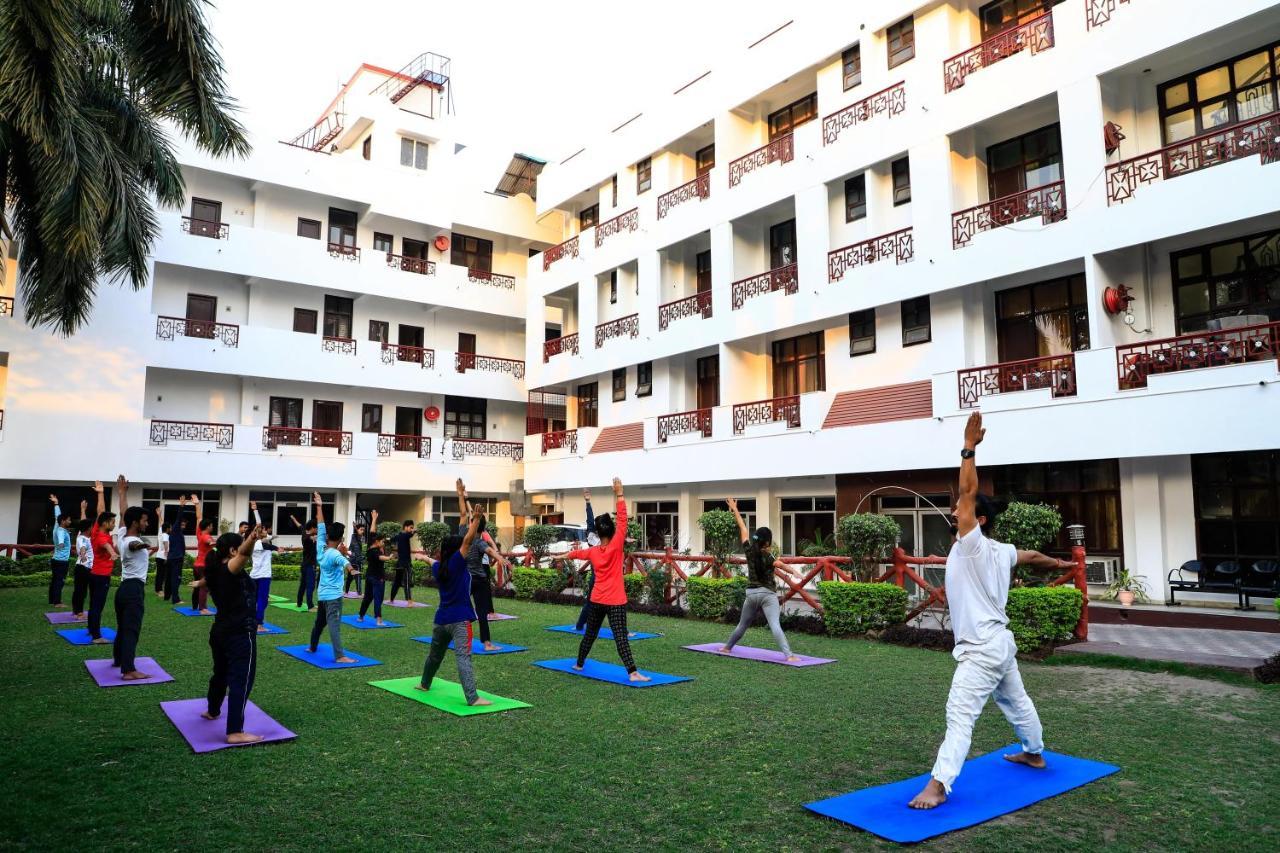 Hotel Neeraj Bhawan- Triveni Ghat Rishīkesh Eksteriør bilde